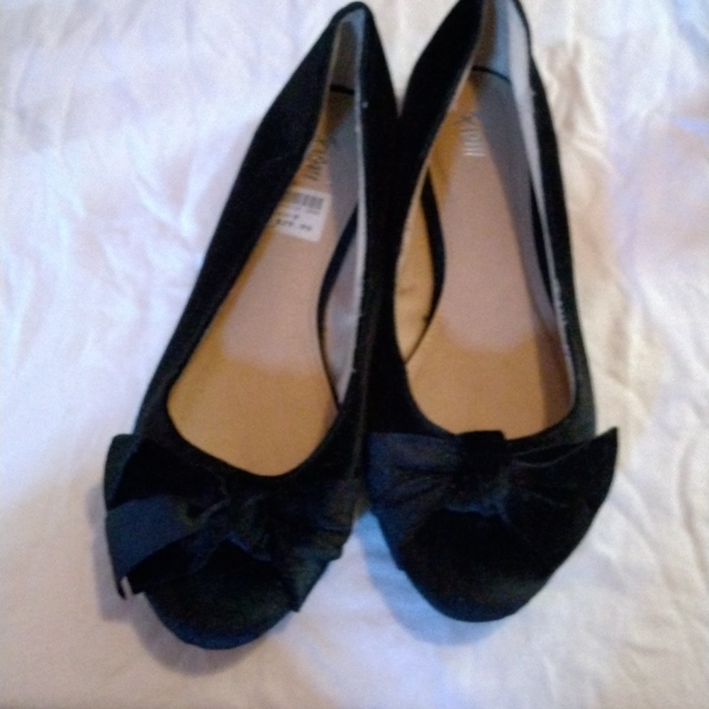 Ladies shoes slip ons by Fiomi